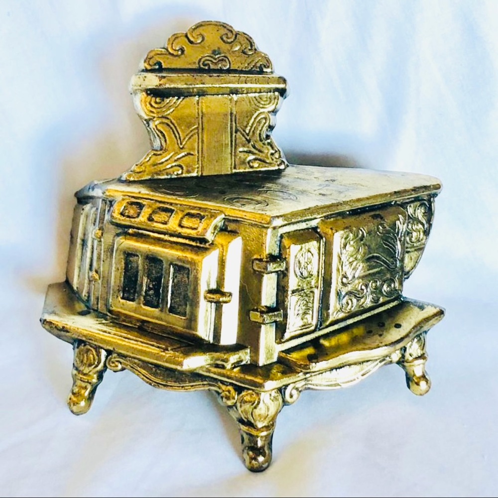 Vintage Brass Cast Iron Stove Kitchen Wall Pocket Match Holder Striker